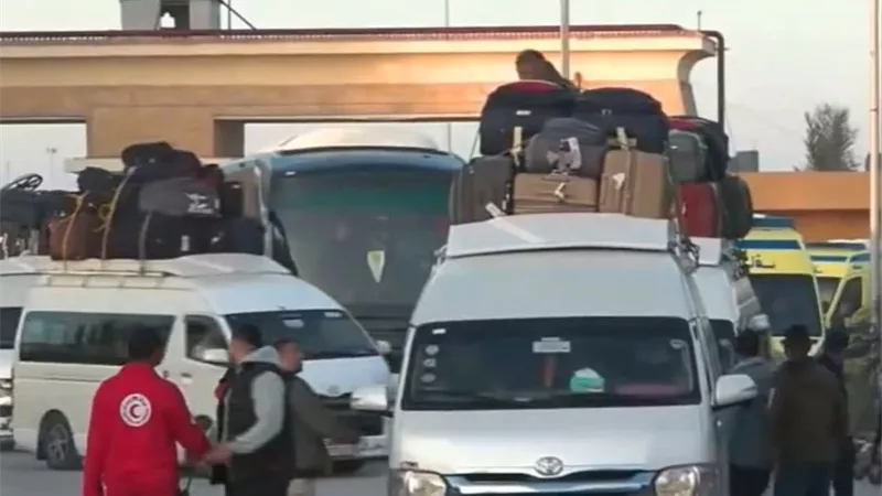 معبر رفح يستقبل الدفعة الـ34 من المصابين الفلسطينيين لتلقي العلاج في مصر