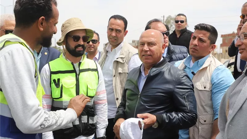 وزير النقل يتفقد أعمال تطوير الطريق الساحلي القنطرة 