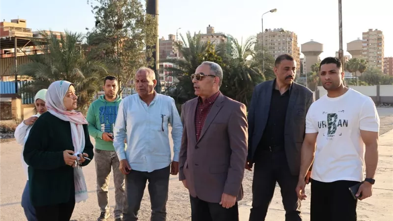 ضمن خطة تطوير المتنزهات.. محافظ الإسماعيلية يتفقد أرض المعارض ونادي السلام