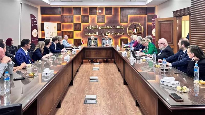 تطوير التعليم وجامعة ساكسوني يطلقان أول أكاديمية telc-SIS عالميًا بالقاهرة