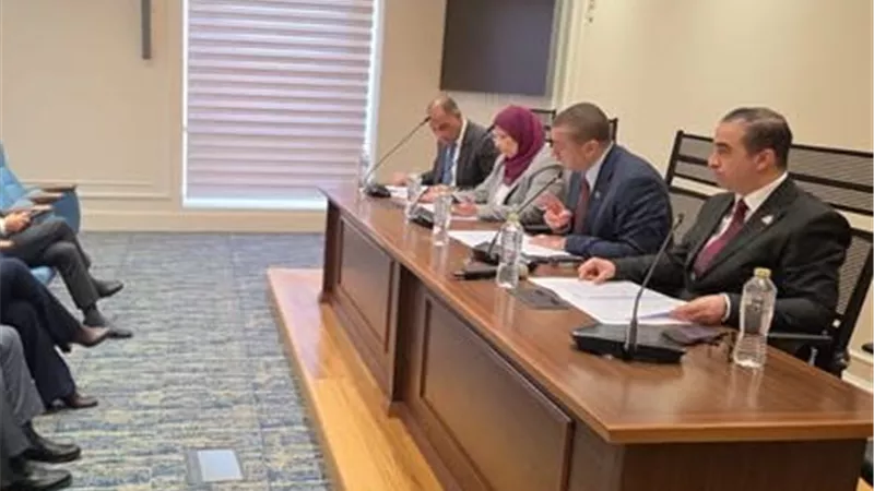 انطلاق اجتماع لجنة الصناعة لمناقشة عدد من طلبات الإحاطة