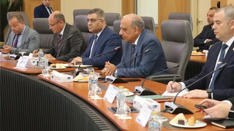 وزير الكهرباء يبحث مع روساتوم تطورات تنفيذ مشروع محطة الضبعة النووية