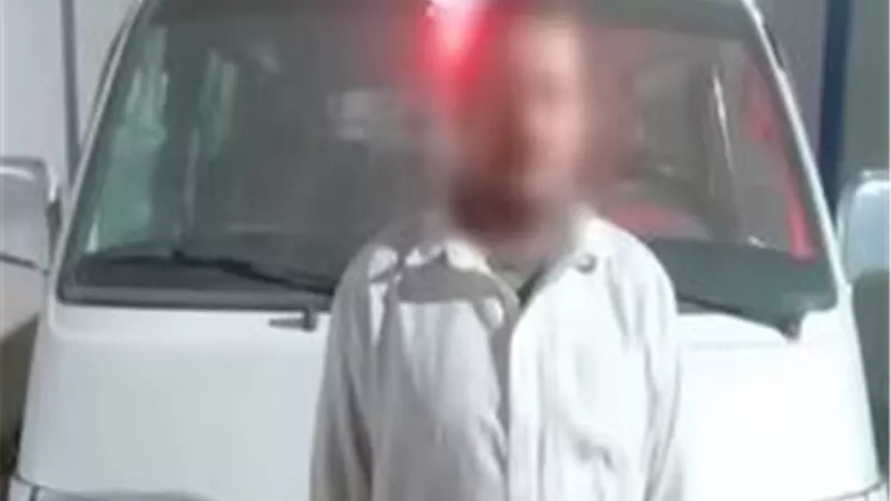 «الركاب في خطر»..الأمن يكشف حقيقة «السيجارة المخدرة» بميكروباص الإسماعيلية