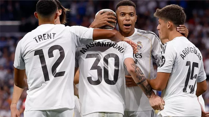 ريال مدريد يقترب من السوبر الإسباني رغم الموسم الصفري