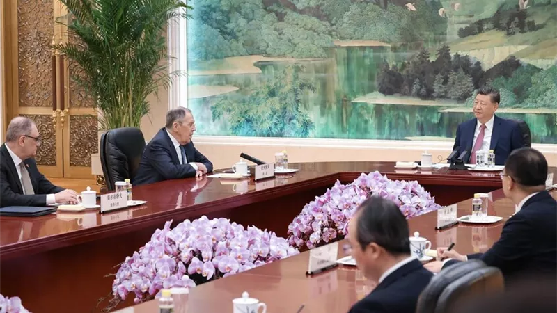 وزير الخارجية الروسي: العلاقات مع الصين راسخة لا تهزها الريح