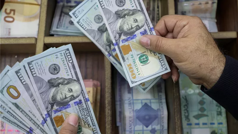خطة حكومية لضبط الاقتراض.. وضع سقف للدين الخارجي وتدشين خريطة تمويلية 