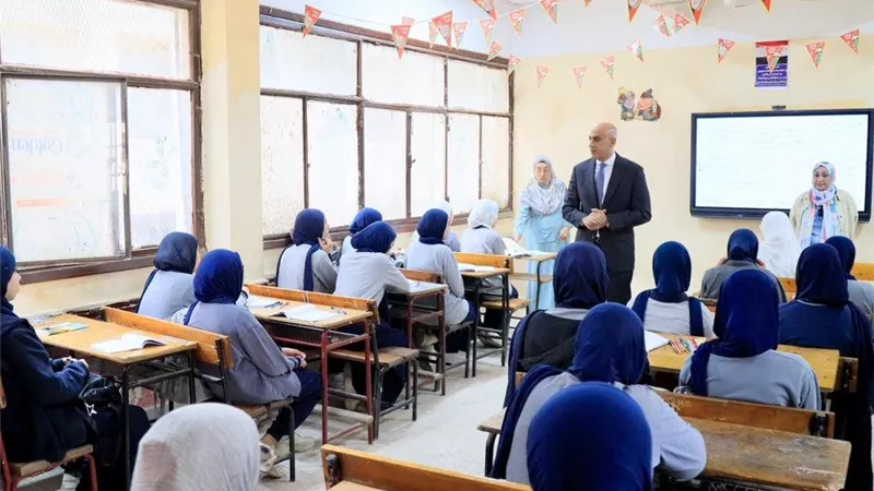 من داخل فصول الجيزة.. وزير التعليم يؤكد: التكنولوجيا والتحول الرقمي أولوية
