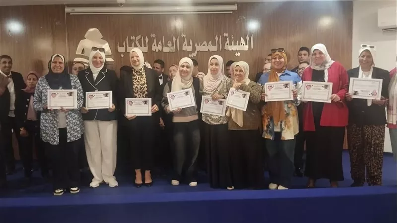 كورال روض الفرج لذوي الهمم يتألق في احتفالية يوم اليتيم بمكتبة الشروق