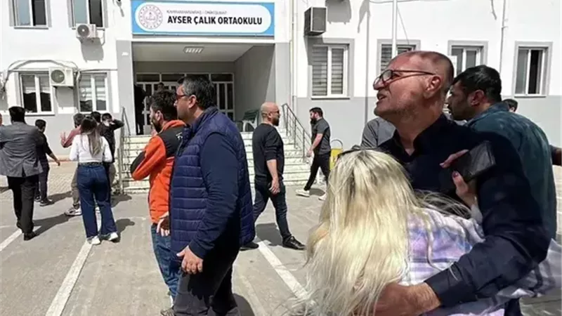 ذعر وهروب.. ارتفاع عدد ضحايا حادث إطلاق نار في مدرسة بتركيا لـ9 قتلى|فيديو