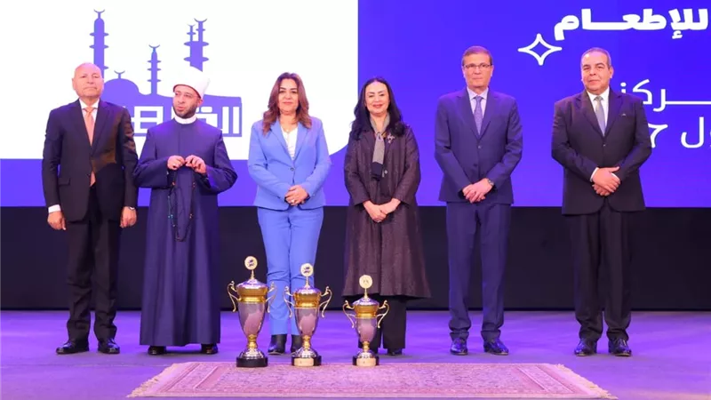 وزيرة التضامن: توزيع 199 مليون وجبة بمشاركة 472 شريكاً بالعمل الأهلي
