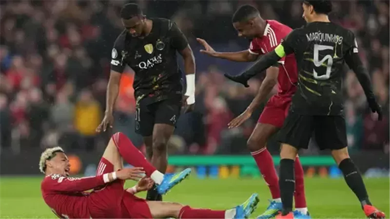 غياب إيكيتيكي يربك حسابات ليفربول ومنتخب فرنسا
