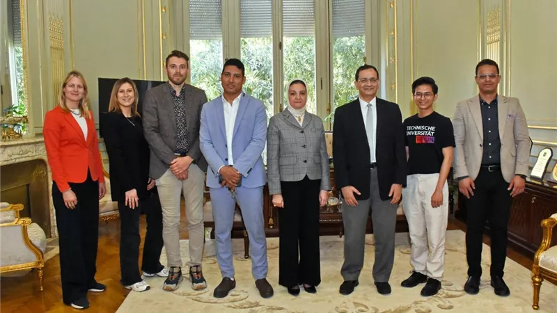 جامعتا عين شمس وبرلين التقنية تبحثان ربط البحث العلمي بالصناعة 