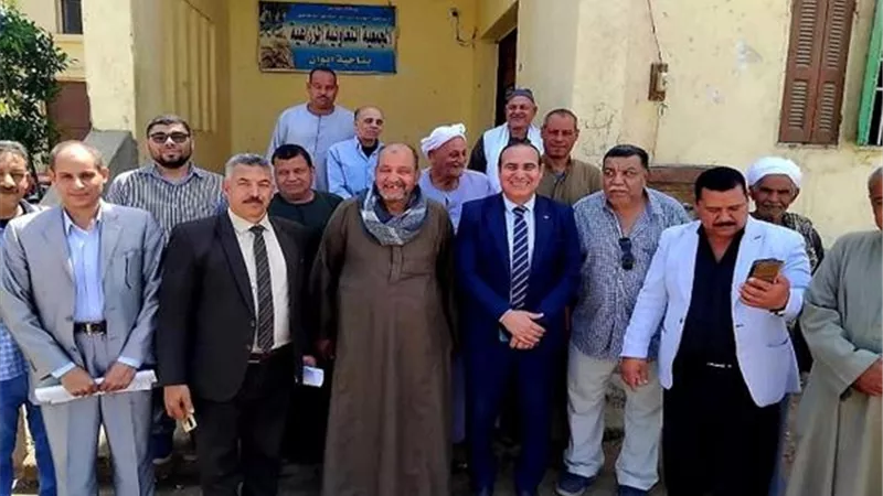 إحالة مقصرين للنيابة العامة ومتابعة ميدانية مكثفة لموسم حصاد القمح بالمنيا