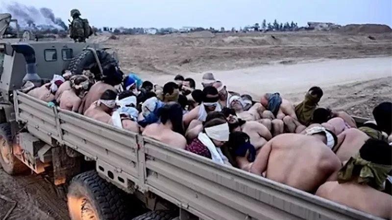 أريد حضن أبي.. مسيرات في غزة تندد بقانون إعدام الأسرى