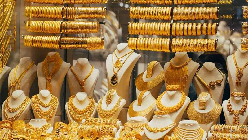 هبوط مفاجئ في أسعار الذهب اليوم.. والجنيه الذهب يخسر 80 جنيهًا
