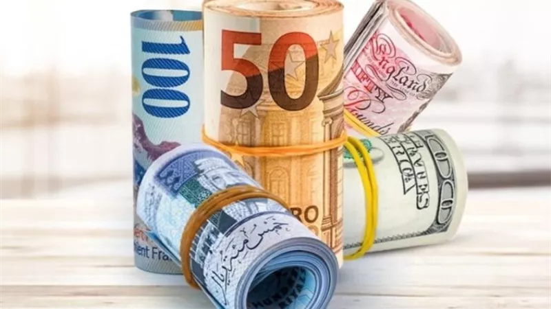 اليورو بـ61.18 جنيه.. أسعار العملات العربية والأجنبية اليوم الجمعة