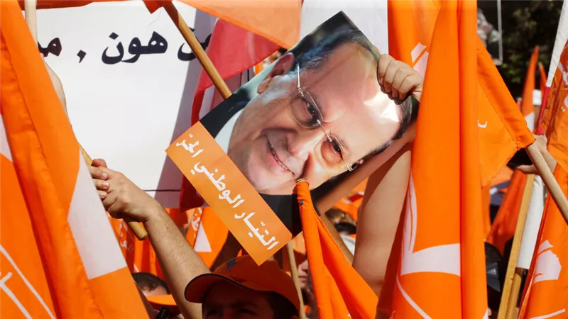 وفد التيار الوطني الحر يزور 3 مناطق تعرضت للقصف الإسرائيلي