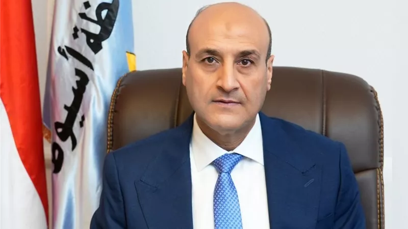 رفع درجة الاستعداد القصوى تحسبًا لنشاط رياح مثيرة للرمال والأتربة بأسيوط 