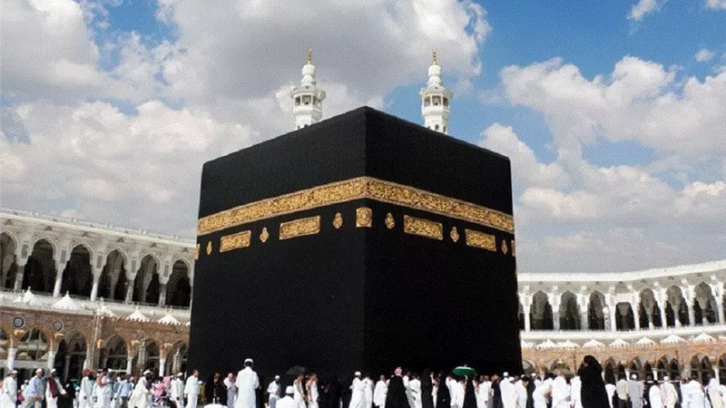 كيف نستعد لموسم الحج ونغتنم الأيام المباركة؟.. رئيس إذاعة القرآن يوضح
