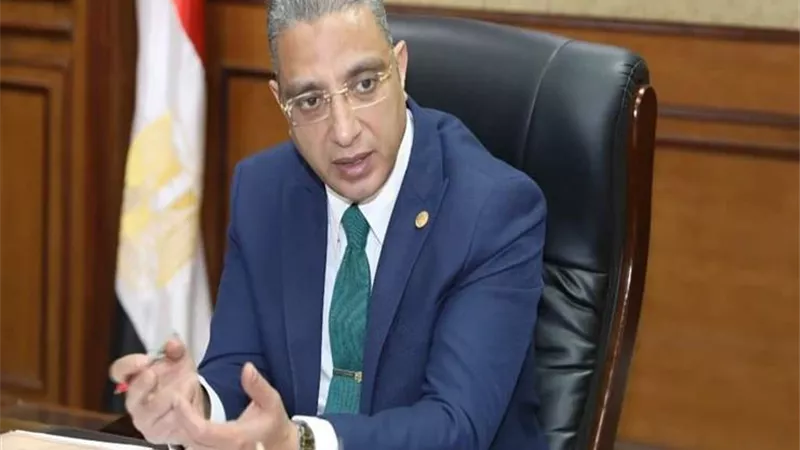 محافظ الجيزة يوجه بتكثيف الحملات لرصد مصادر التلوث وضبط المخالفات البيئية