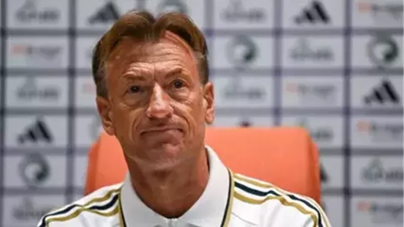 رينارد يقترب من تدريب منتخب تونس بعد إقالة لموشي في المونديال