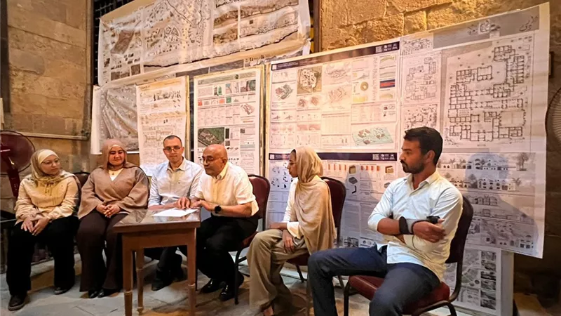 طلاب العمارة يرسمون ملامح مدن المستقبل في فعاليات معرض 