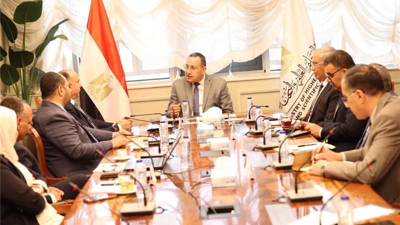 قنصوة: يبحث مع جهاز مستقبل مصر شراكة لدعم المشروعات وتوطين التكنولوجيا