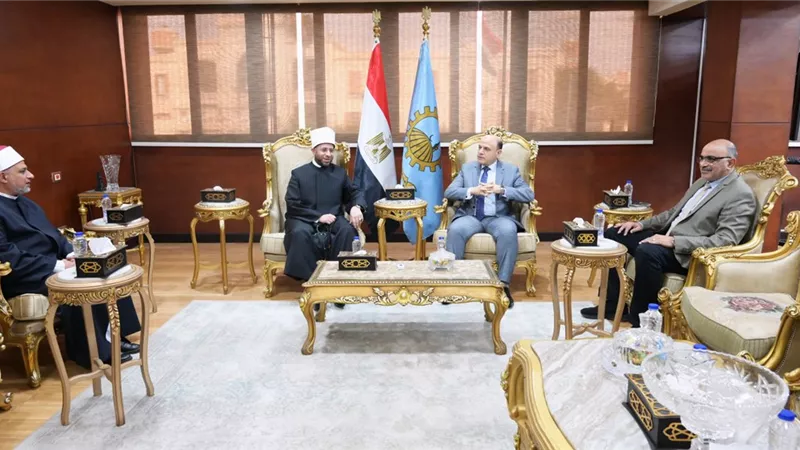 محافظ الغربية يستقبل وزير الأوقاف وإشادة كبيرة ببرنامج «دولة التلاوة»