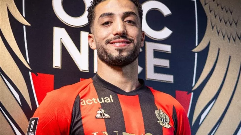 استبعاد محمد عبد المنعم من قائمة نيس ضد ليل بالدوري الفرنسي