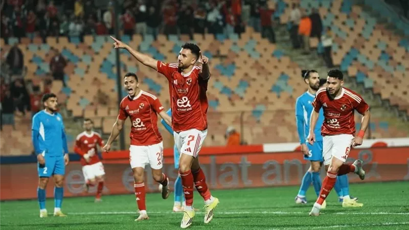 الغندور يكشف حقيقة مفاوضات الأهلي وشيكا 
