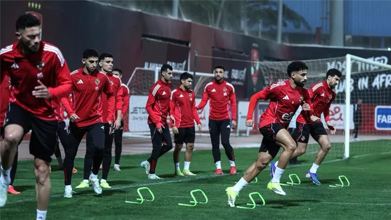 الأهلي يواصل الاستعداد لموقعة بيراميدز في صراع الدوري المصري