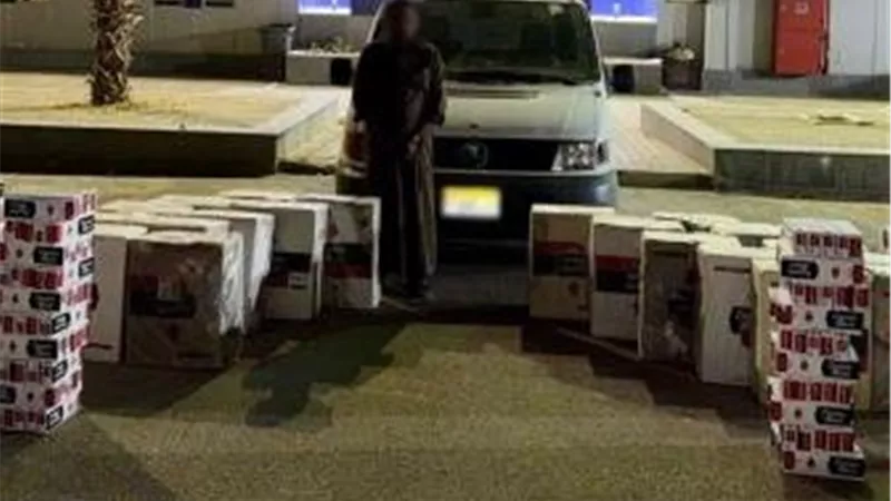 ضبط عاطل بحوزته 12 ألف عبوة سجائر مهربة قبل طرحها في السوق