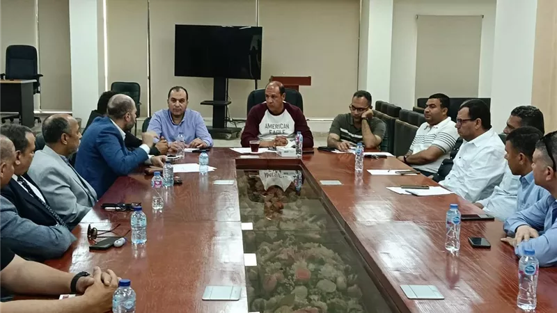 رئيس جهاز العبور يناقش مطالب سكان دار مصر ويرفع كفاءة الخدمات