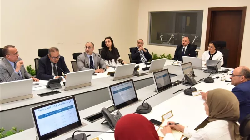 الصحة تبحث مع الجامعات تعزيز التعاون لتنفيذ الاستراتيجية الوطنية للسكان