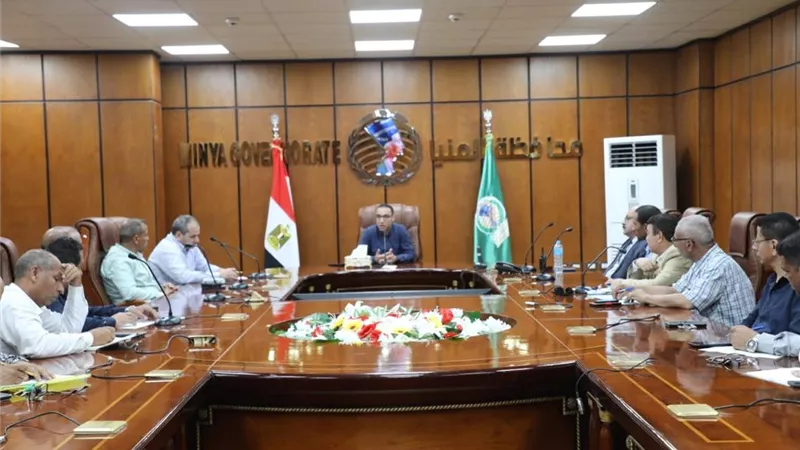 نائب محافظ المنيا يستعرض نتائج تقرير الرقابة الميدانية وحماية المستهلك 