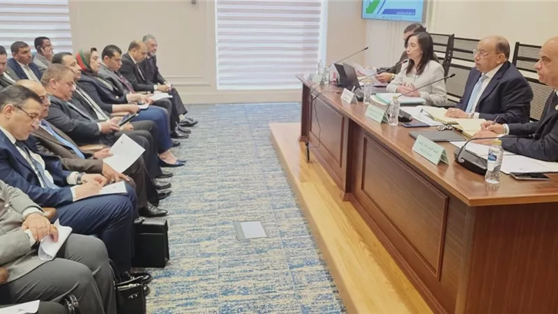 جاكلين عازر تستعرض جهود محافظة البحيرة في حل مشكلات البنية التحتية بالنواب