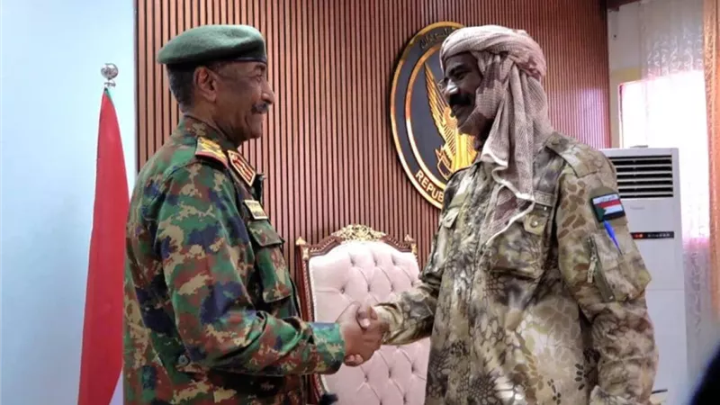 البرهان يلتقي «النور القبة» القيادي المنشق من الدعم السريع| فيديو 