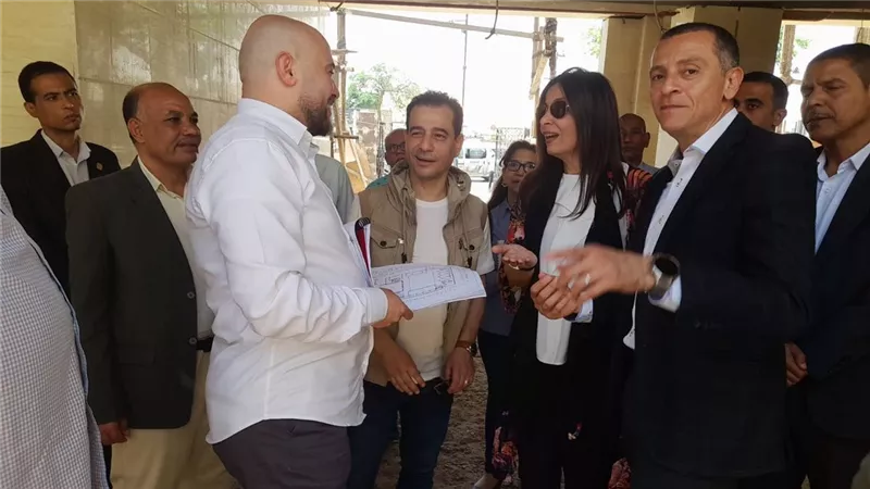 وزيرة الثقافة توجه بتمكين «ذوي الهمم» في قصر الثقافة أسوان