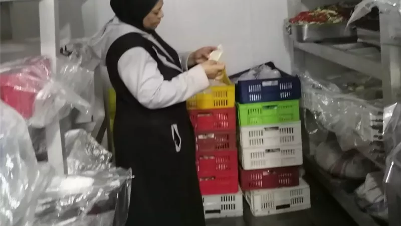 ضبط نصف طن دقيق مدعم و125 عبوة منتهية الصلاحية بالإسماعيلية