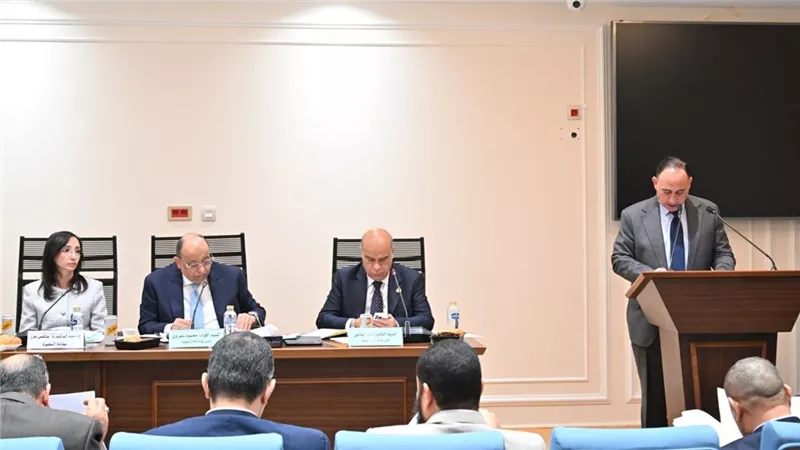 «محلية النواب» تناقش مشروع شاطئ إدكو وأزمات الطرق والرفع المساحي بالبحيرة