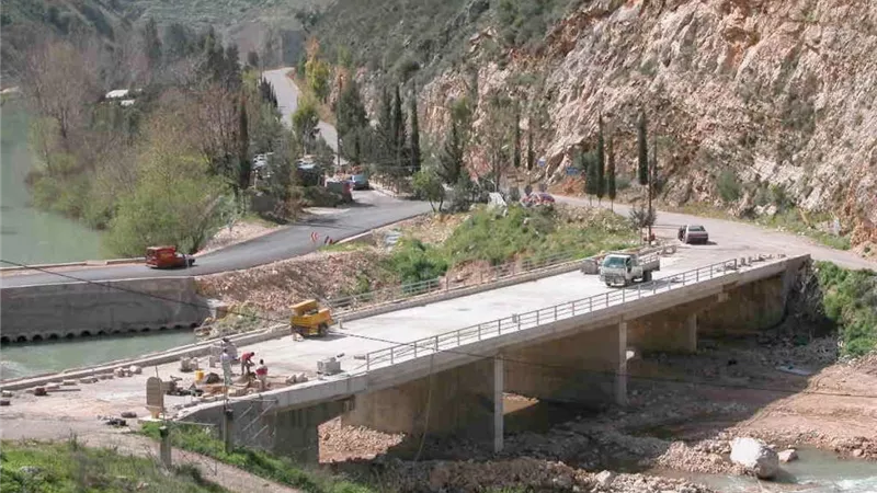 الجيش اللبناني ينهي إنشاء جسر بديل في طيرفلسيه – صور 