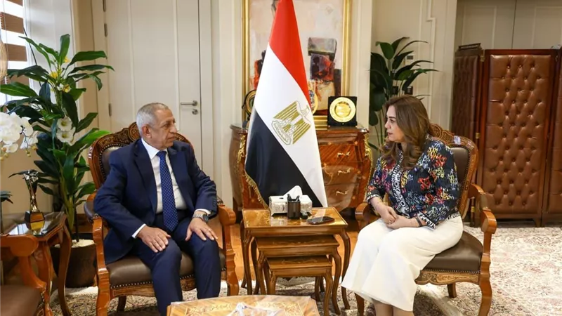 بروتوكول تعاون بين التنمية المحلية والأكاديمية العربية للعلوم |تفاصيل 