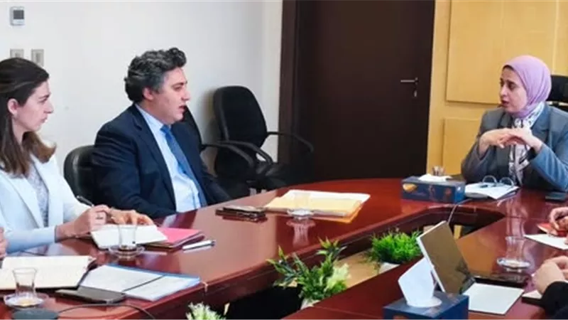 نائبة وزير الخارجية تبحث مع وفد الخزانة الفرنسية تعزيز التعاون المشترك