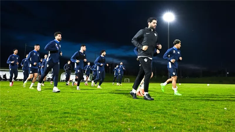 الجهاز الفني للزمالك يجهز اللاعبين بدنيًا لموقعة بيراميدز