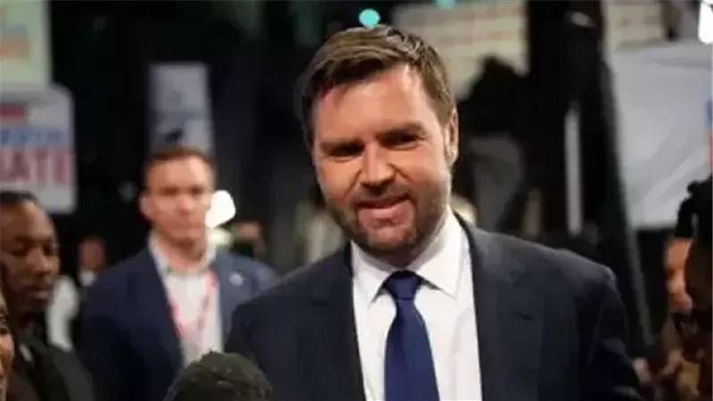 نائب ترامب يغادر إلى إسلام آباد اليوم لإنهاء الصراع مع إيران