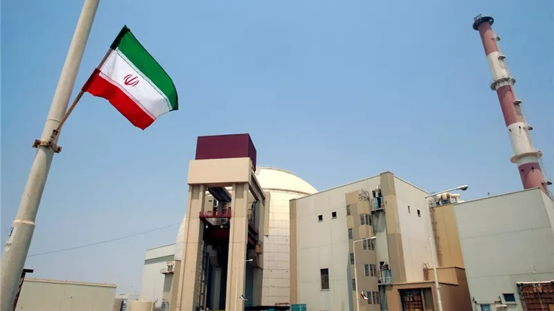 ميخائيل أوليانوف: استهداف المفاعلات النووية يؤدي إلى كارثة بيئية وإنسانية