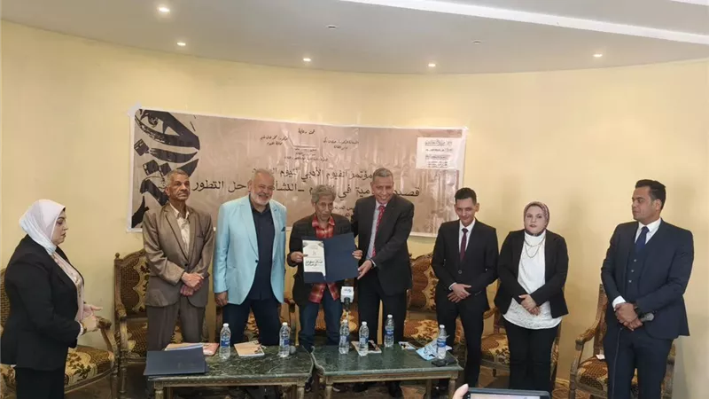 «المكتبة العامة» تناقش قصيدة العامية في الفيوم.. النشأة ومراحل التطور
