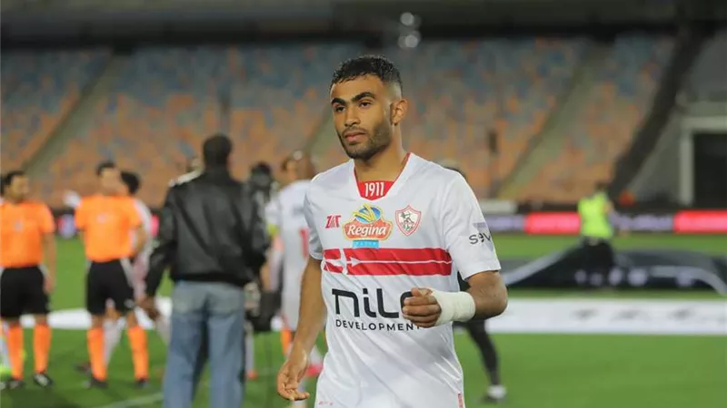 عقب إصابة الرباط الصليبي| عودة مدافع الزمالك للتدريبات الجماعية 