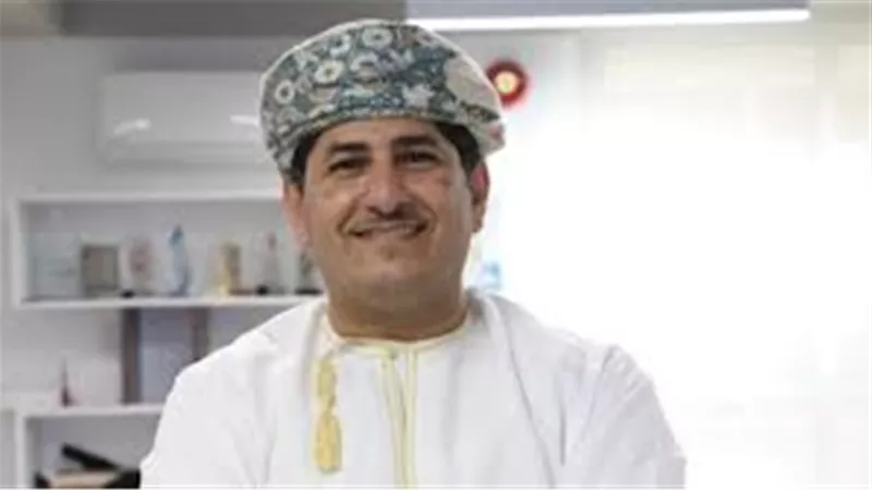 باحث: إيران توازن بين التشدد والمرونة وسط تصعيد أمريكي متناقض