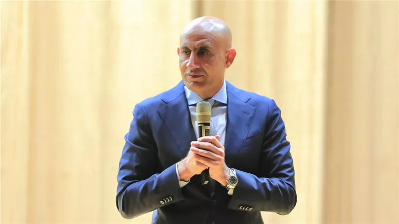 فتح باب التقديم للعمل بمدارس STEM للمعلمين والإداريين.. الشروط 